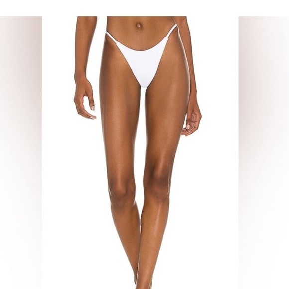 Revolve Minimale Animale White Bottom Size L - Picture 1 of 3